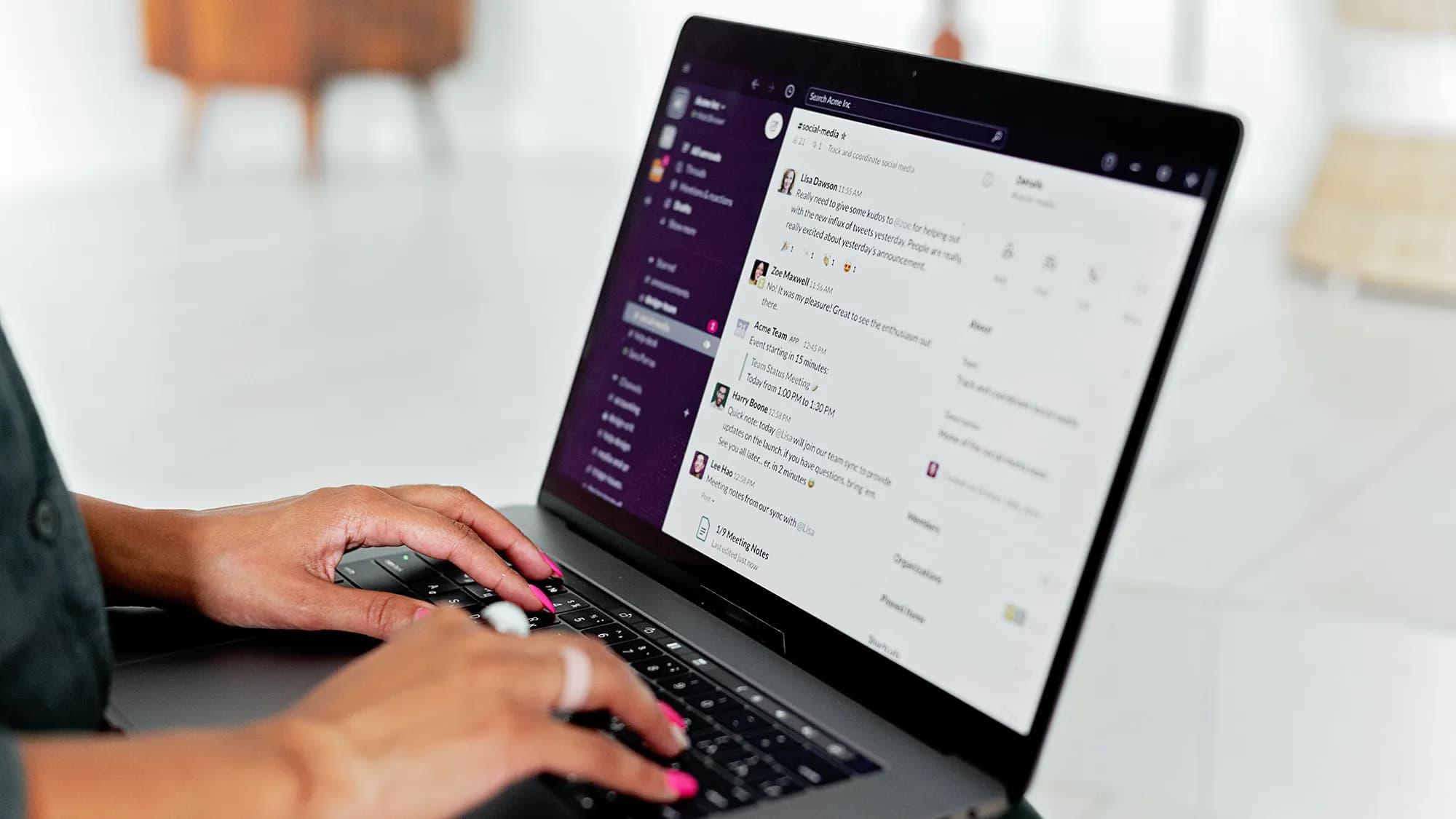 B2B Competitive Intelligence: Turning Market Data into Action