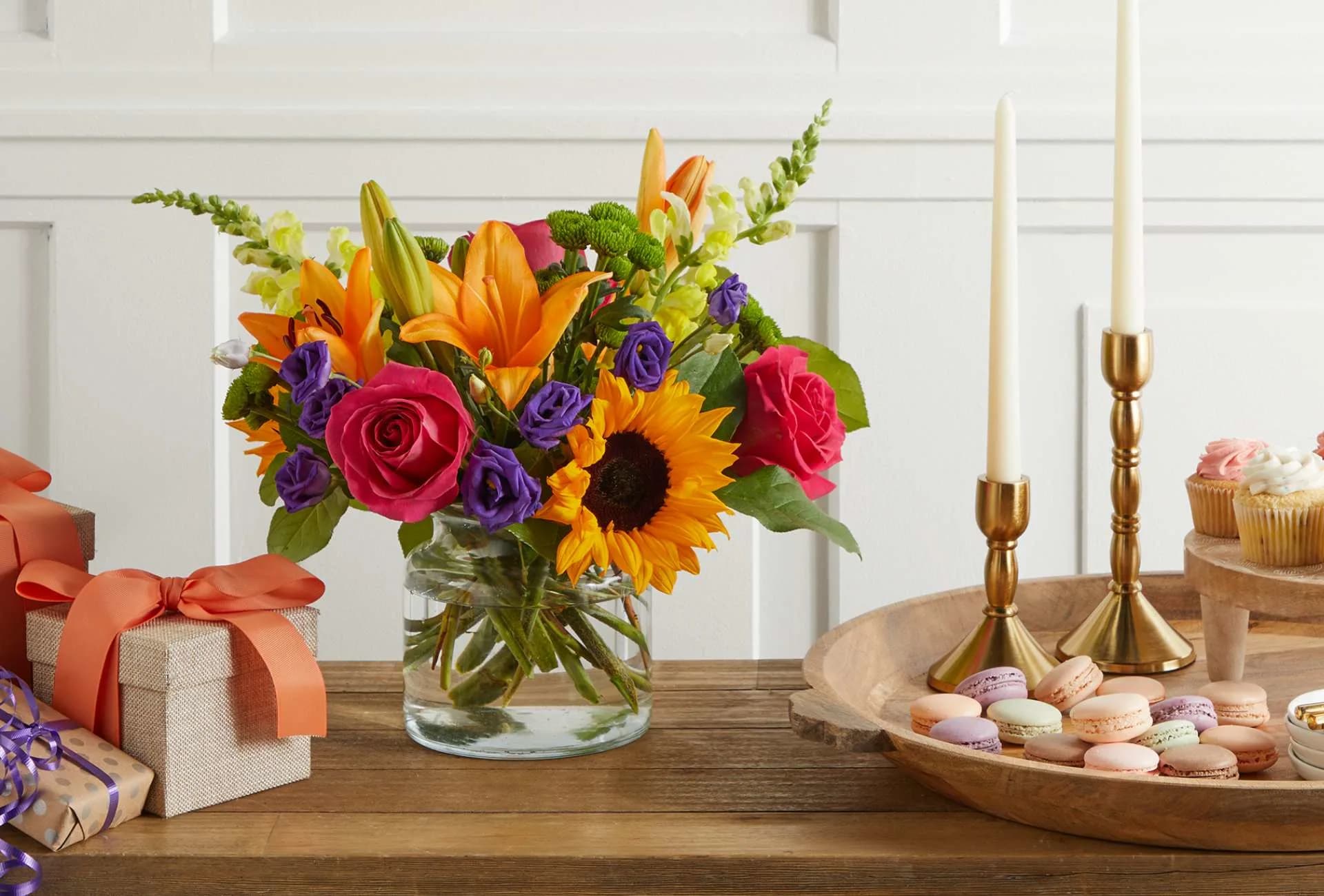Handcrafted Bouquets for Women with Luxury Flower Boxes