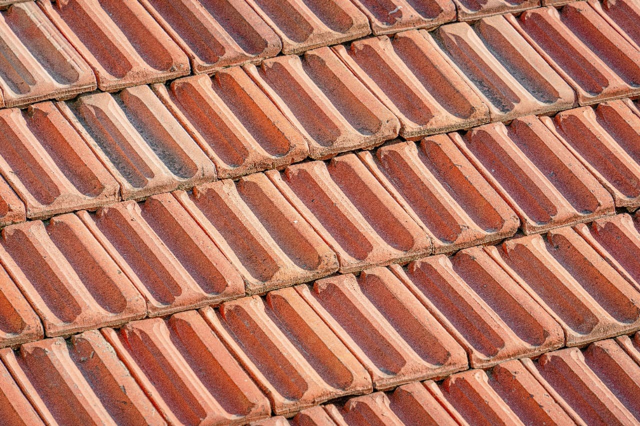 Standing Seam Metal Roof: The Ultimate Guide for Homeowners