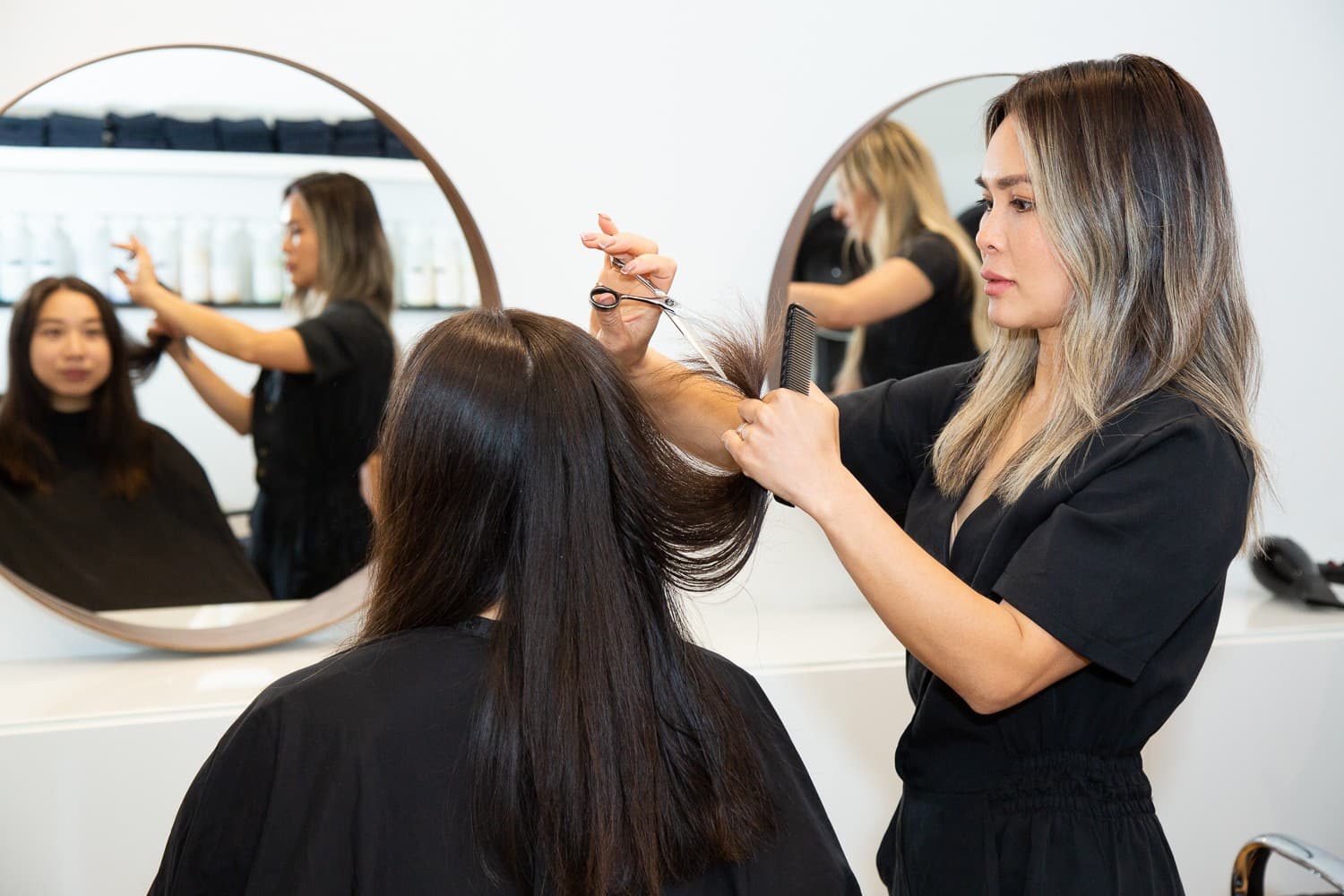 Hairstylist de Top în București – Creează-ți Stilul la Marian Cotoi