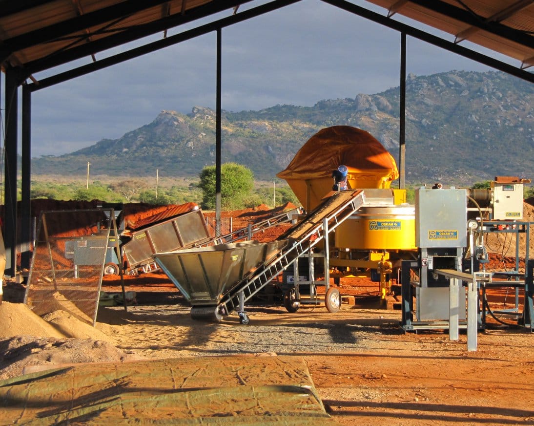 Automatic Compressed Earth Block Machine for Eco Projects