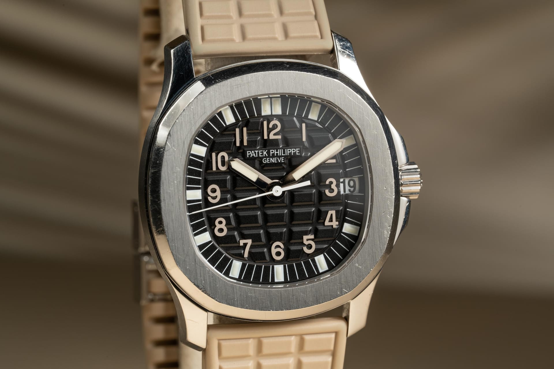 A Detailed Look at Patek Philippe Rubber Straps